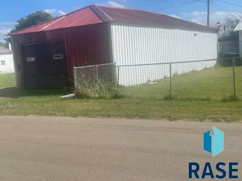 Affordable Storage Unit in Kenneth