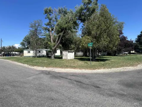 Two-Parcel Manufactured Home Income Property