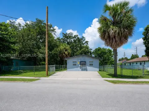 Updated 2-Unit Duplex
