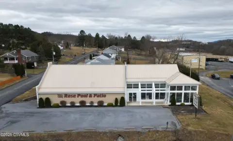 Winfield Commercial Building on Highway