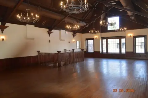 Prime Downtown Commercial Space