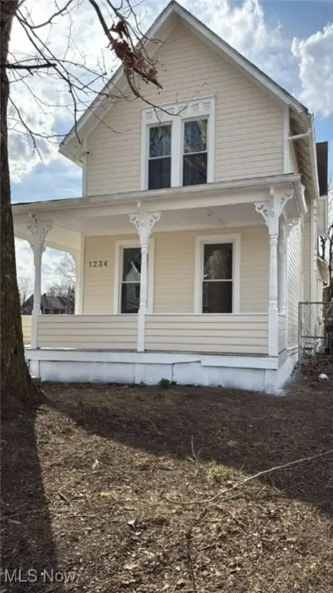 Cash-Flowing Duplex with Recent Updates