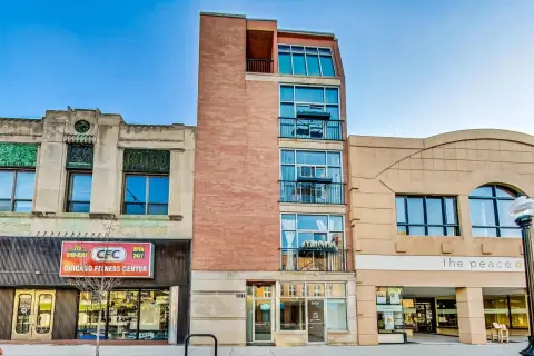 Chicago Commercial Space For Sale