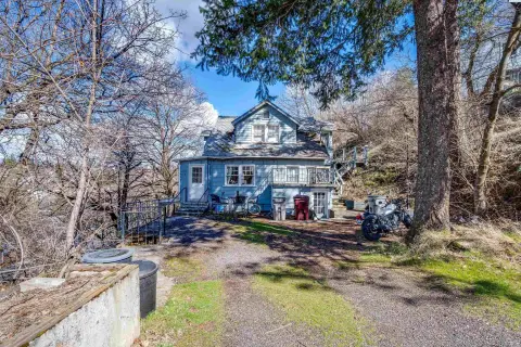 Triplex with Lower-Level Unit Potential