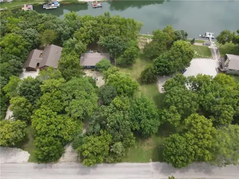 Lakefront Land Lot