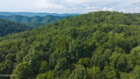 Unrestricted Hunting Land with Well