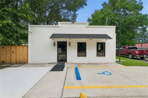 Equipped Restaurant with Leaseback