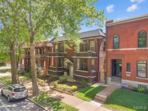Four-Unit Multifamily Building Near Tower Grove