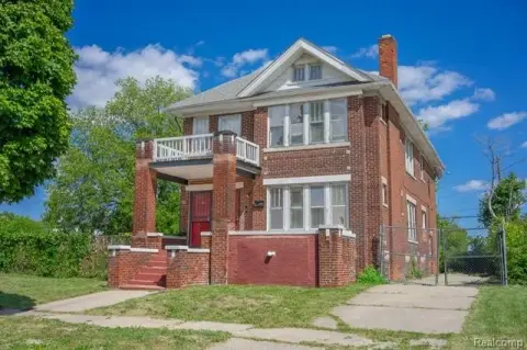 Duplex With Two Three-Bedroom Units