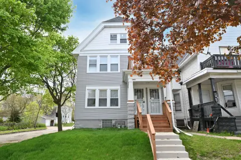Updated Duplex in Milwaukee