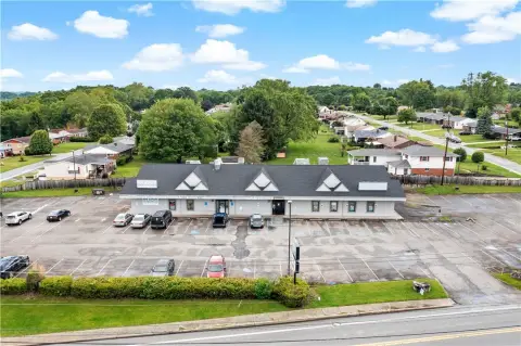 Multi-Tenant Shopping Center