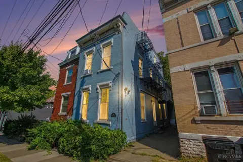Duplex with Rooftop Patio