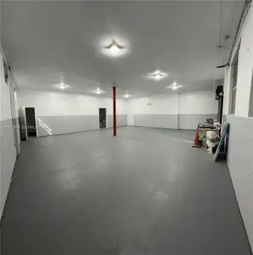 Miami Warehouse with Drive-In Bay