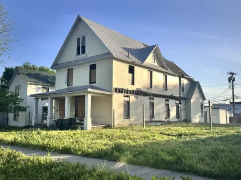 Spacious Three-Story Home Renovation Project