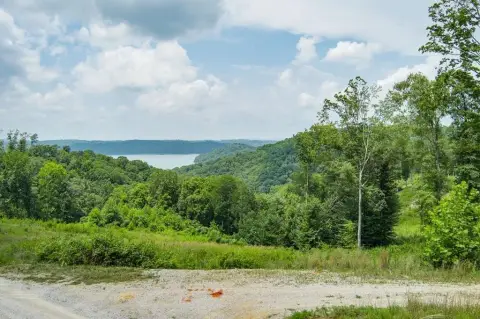 Byrdstown, TN Lakeview Building Lot