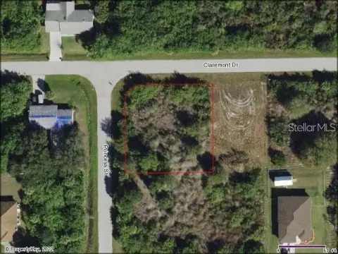 Oversized Corner Lot in Port Charlotte