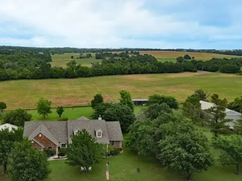 Oklahoma Ranch with Creek and Home