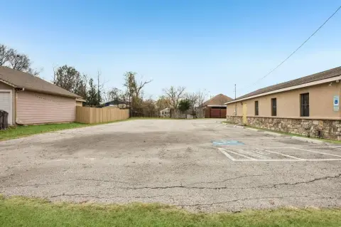 Dallas Land as Church Parking