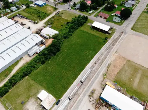 Commercial Land in Tell City
