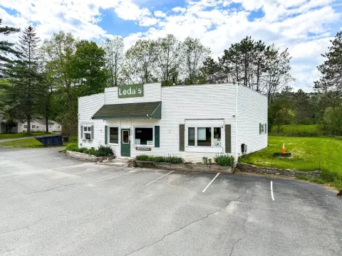 Restaurant with Commercial Kitchen