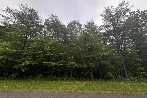 Land in Cumberland Lakes