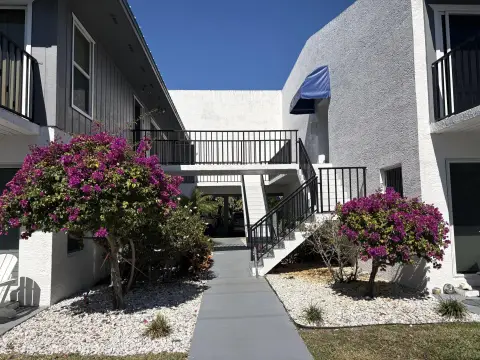 Carlton Villas Island Oasis Condo