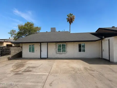 Well-Maintained Duplex Income Property