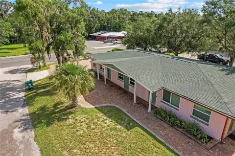 Renovated Dunnellon Duplex with Income