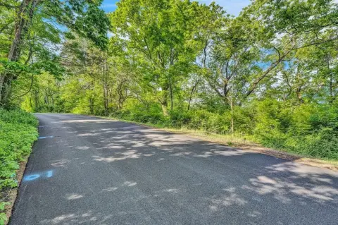 Roanoke Land Near Amenities