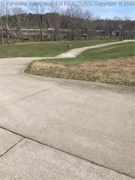 Residential Land in Scott Depot