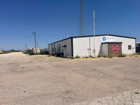 Industrial Flex Property with Storage
