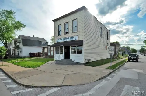 Mixed-Use Building with Bar