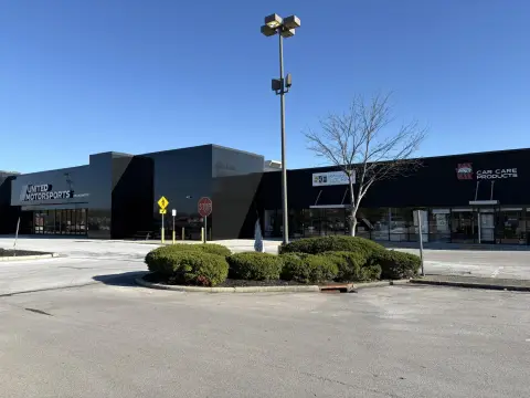 Retail Space in Mist Lake