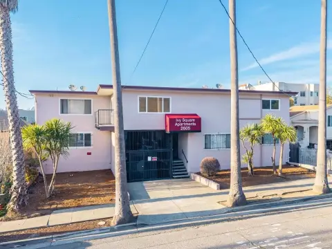 10-Unit Apartment Building