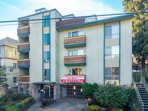 25-Unit Elevator Apartment Building