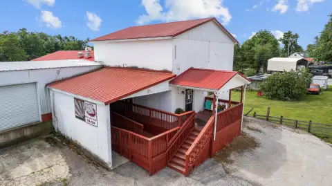 Restaurant and Retail Property with Apartment