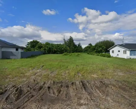 Corner Homesite in Cape Coral