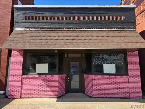 Retail/Office Storefront Building