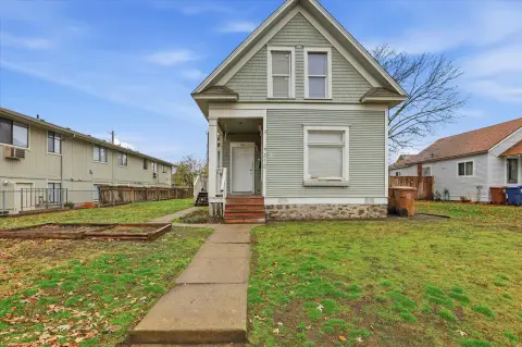 Three-Unit Victorian Residence