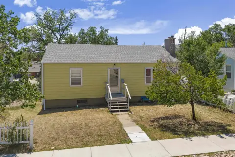 Up-and-Down Duplex with Garage