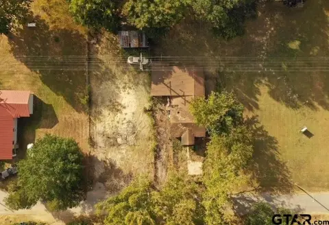 Spacious Residential Lot in Mineola