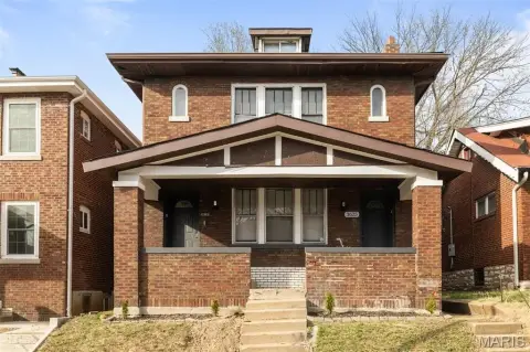 Updated Duplex in Tower Grove