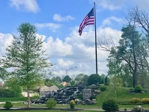 Residential Land in Springfield Neighborhood