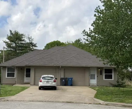 South Springfield Duplex on Corner