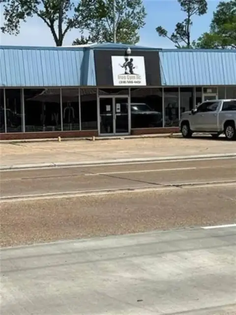 Commercial Building on Highway 1