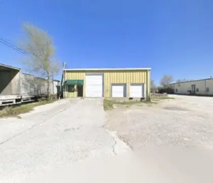 Springfield Warehouse with Highway Access