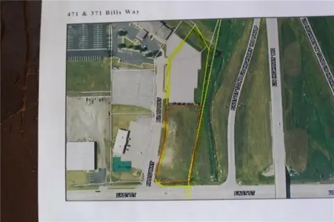 Highway-Fronted Commercial Land