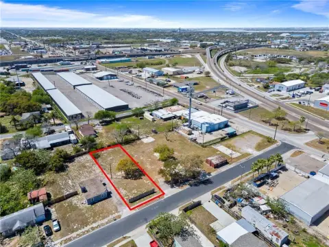 Residential Lot in Flour Bluff