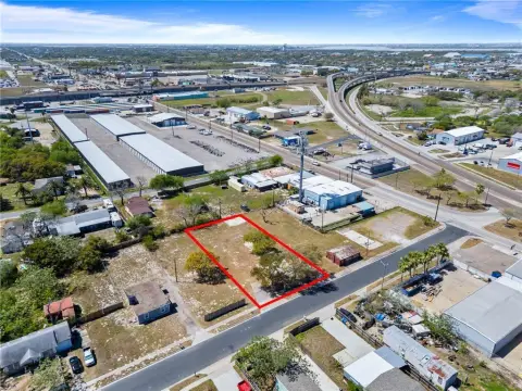 Residential Lot in Flour Bluff