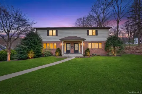 Spacious Duplex with Creek Views